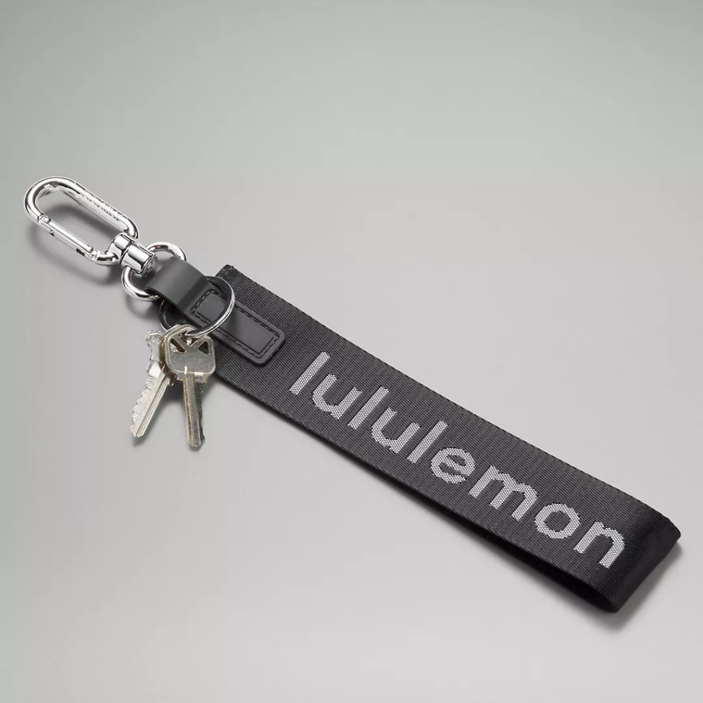 Lululemon Never Lost Keychain NWT Neutral Black/White - Picture 1 of 7